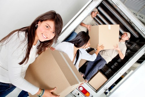 Moving van and packing supplies for removals and storage in Motspurpark